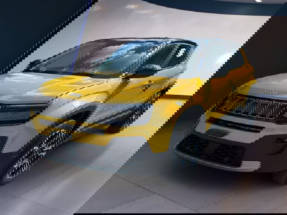 Jeep Avenger nuova a Salerno