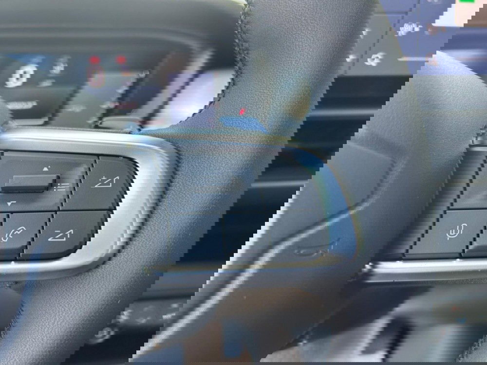 Jeep Avenger nuova a Salerno (20)