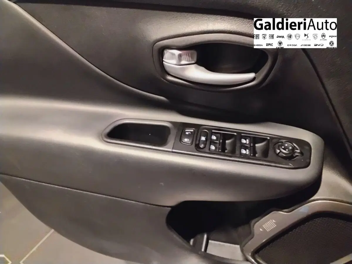 Jeep Renegade usata a Salerno (12)