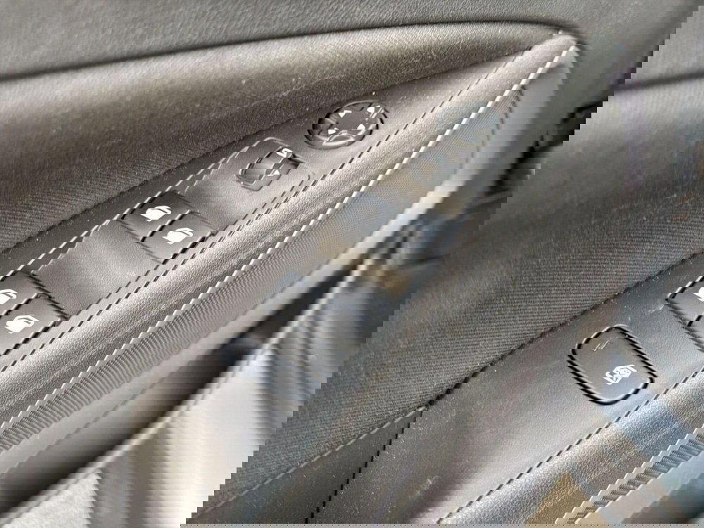 Opel Crossland usata a Salerno (11)