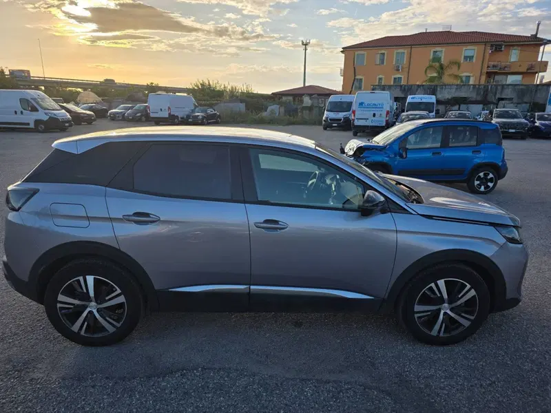 Peugeot 3008 usata a Salerno (11)