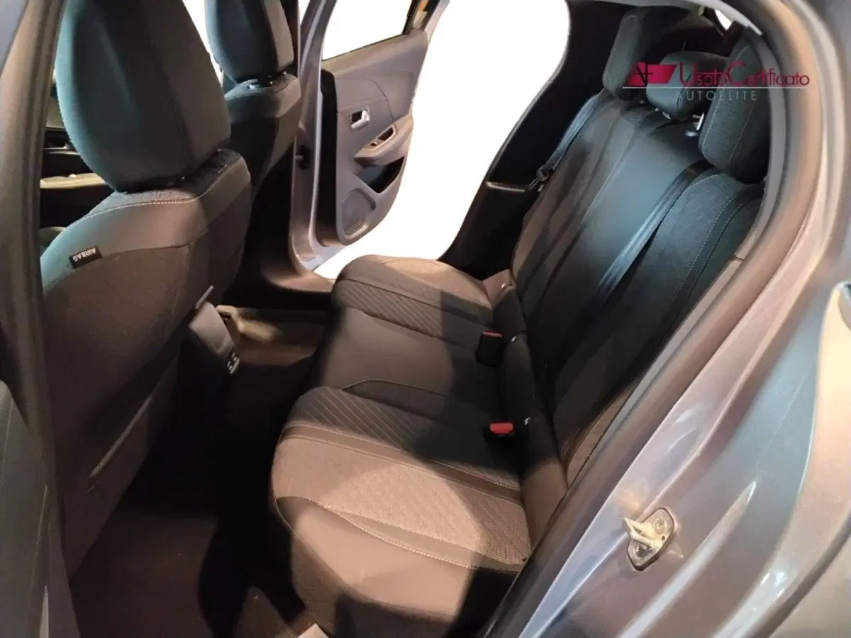 Peugeot 208 usata a Salerno (6)