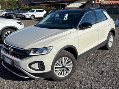 Volkswagen T-Roc 1.5 tsi Life dsg del 2024 usata a Fisciano