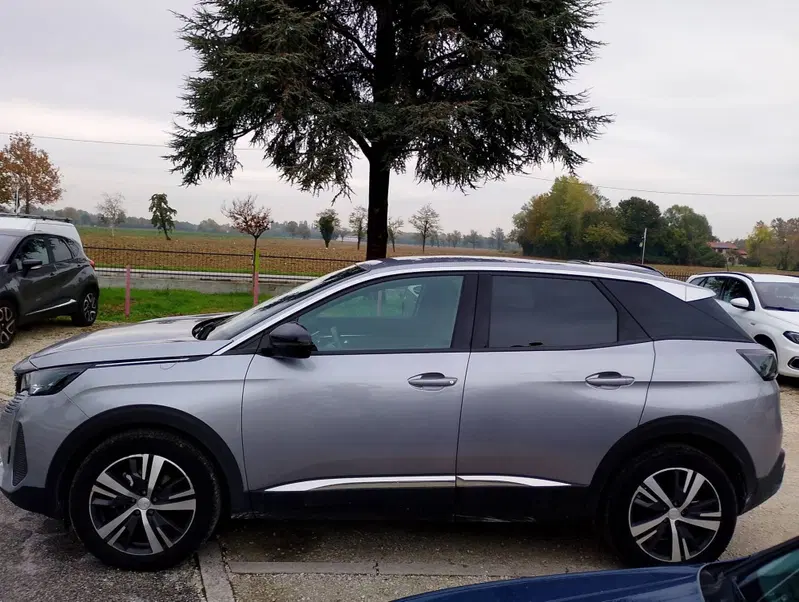 Peugeot 3008 usata a Salerno (11)