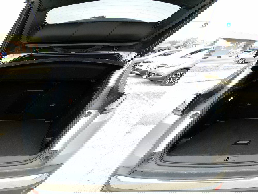 Peugeot 3008 usata a Salerno (13)