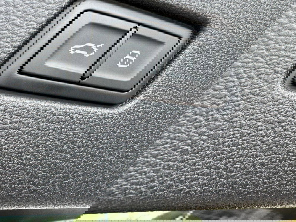 Audi Q8 usata a Salerno (14)