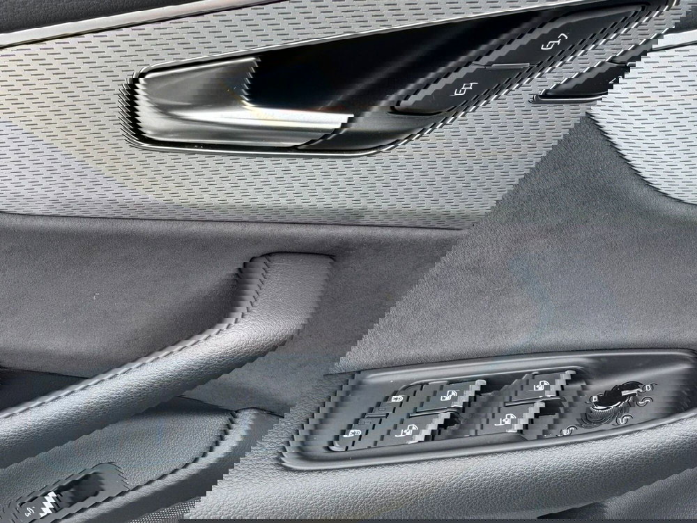 Audi Q8 usata a Salerno (17)