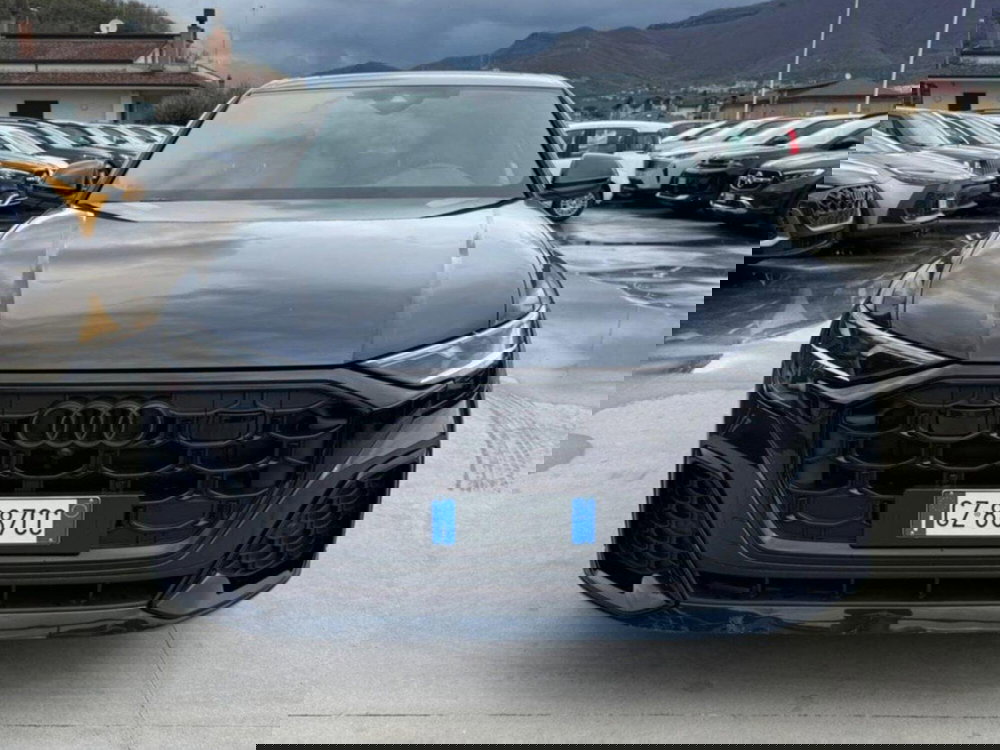 Audi Q8 usata a Salerno (9)