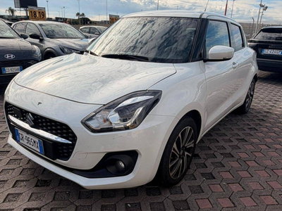 Suzuki Swift 1.2h Top 2wd cvt del 2024 usata a Fisciano