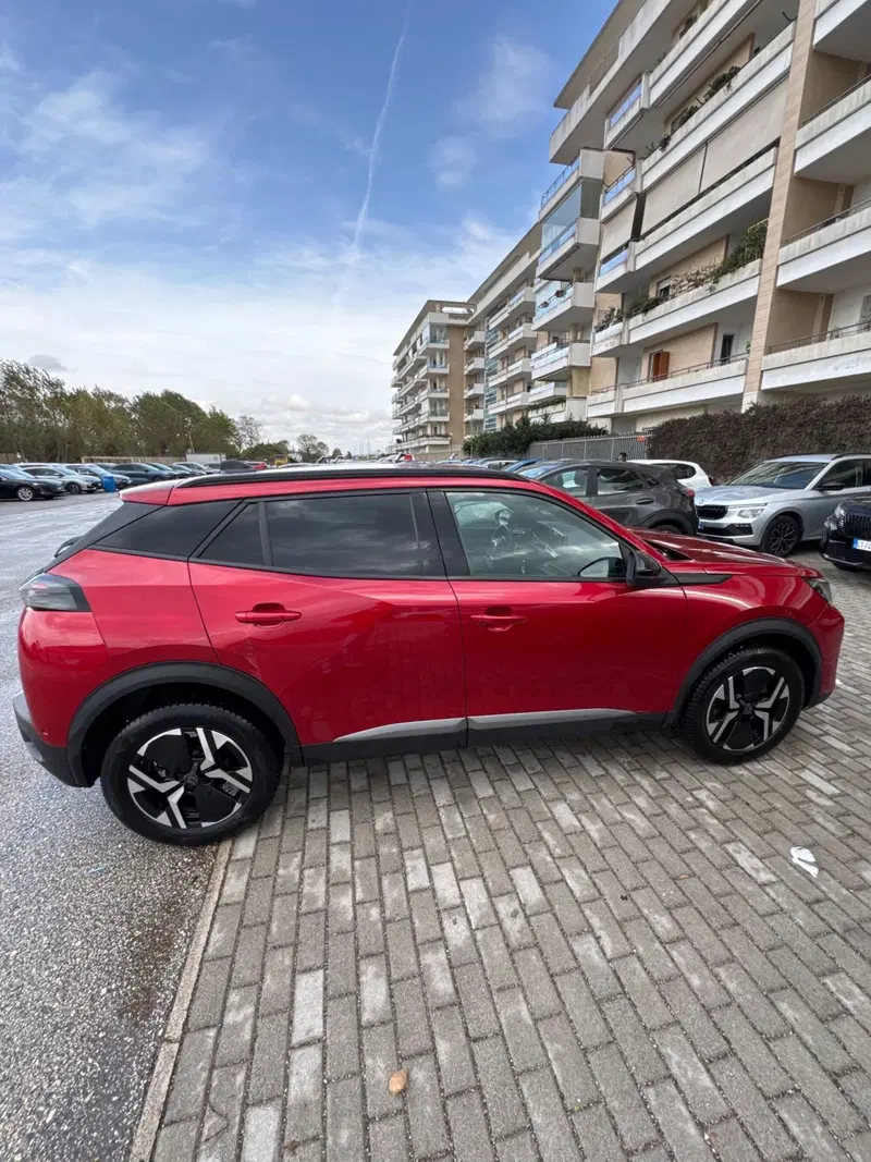 Peugeot 2008 usata a Salerno (11)