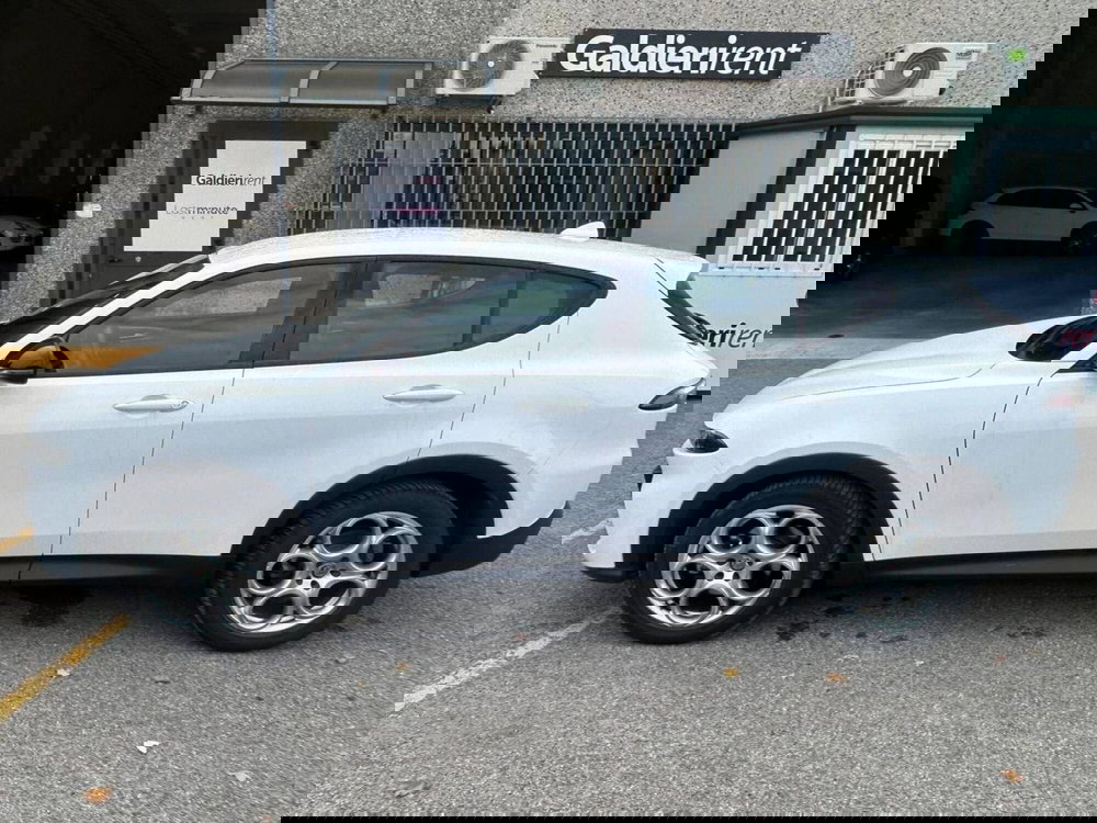 Alfa Romeo Tonale usata a Salerno (12)