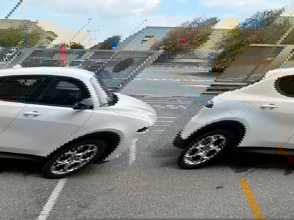 Alfa Romeo Tonale usata a Salerno (17)