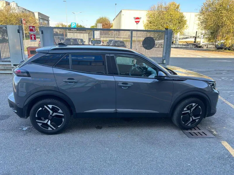 Peugeot 2008 usata a Salerno (11)