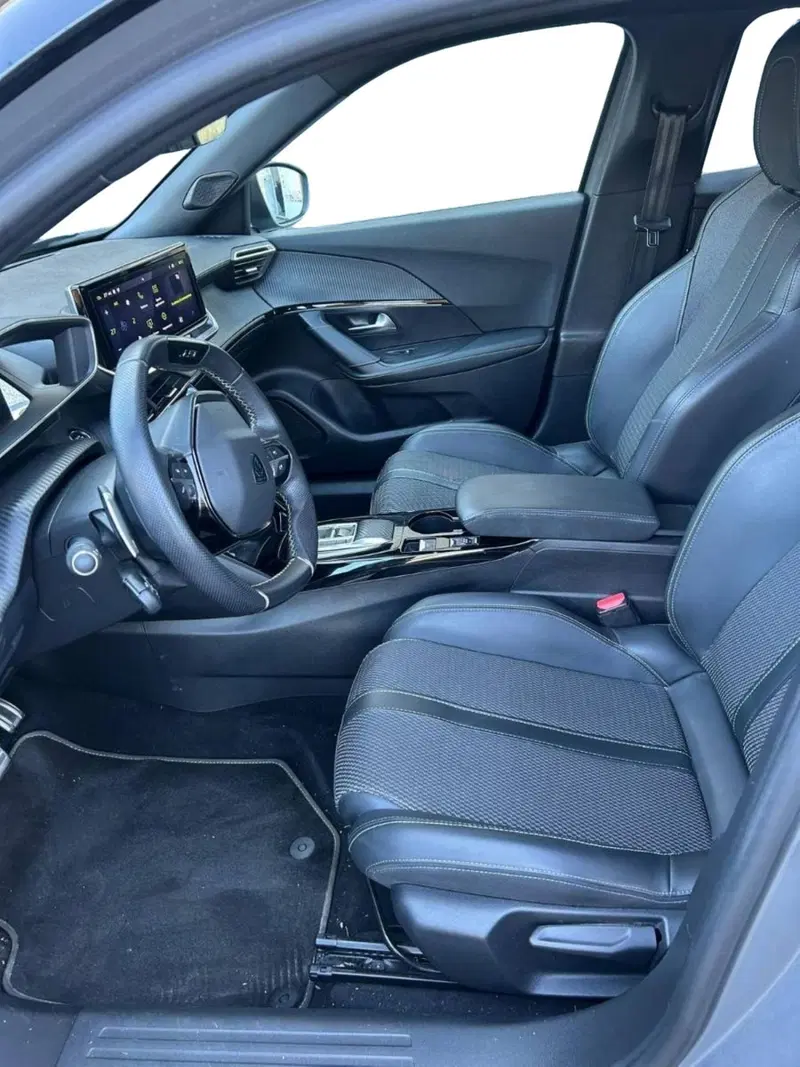 Peugeot 2008 usata a Salerno (6)