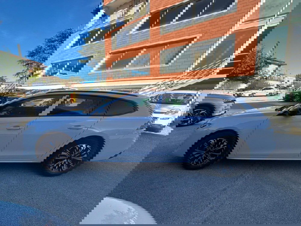 Peugeot 508 SW nuova a Salerno (10)