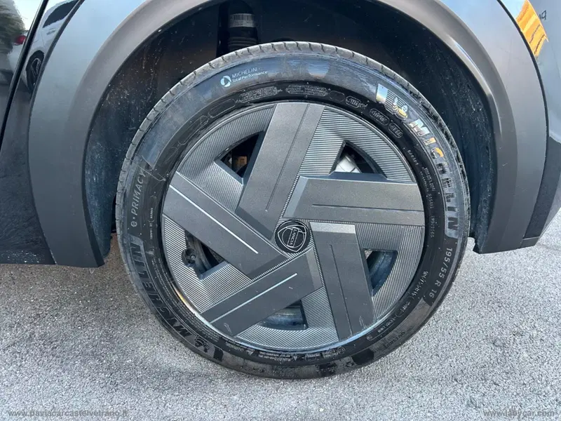 Lancia Ypsilon usata a Salerno (20)
