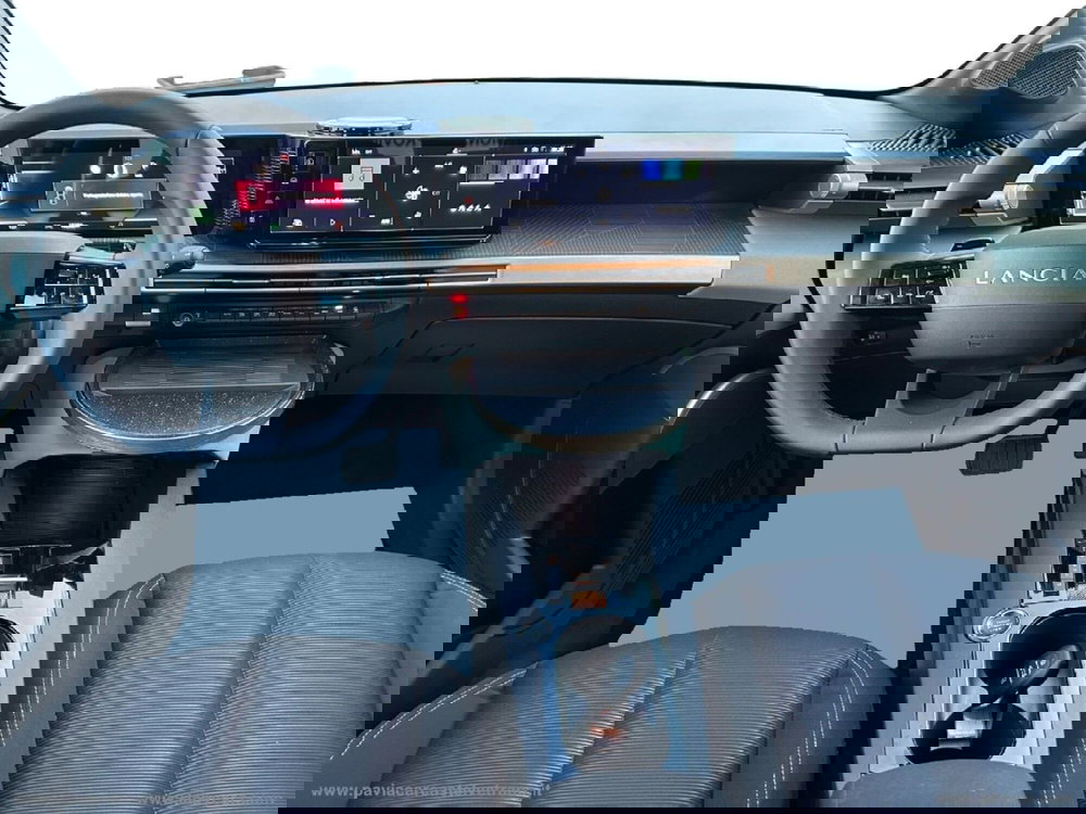 Lancia Ypsilon usata a Salerno (5)