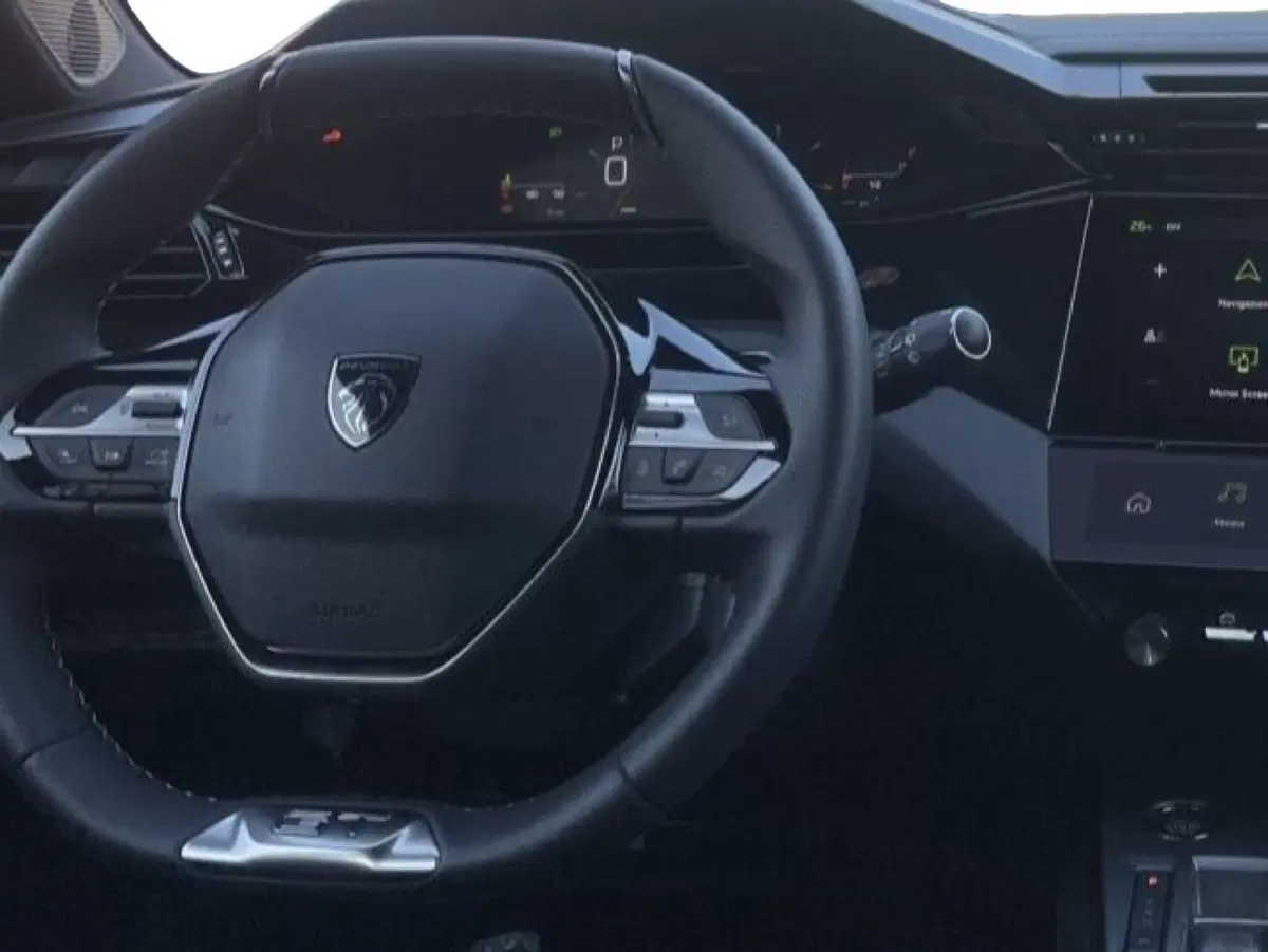 Peugeot 308 SW nuova a Salerno (7)