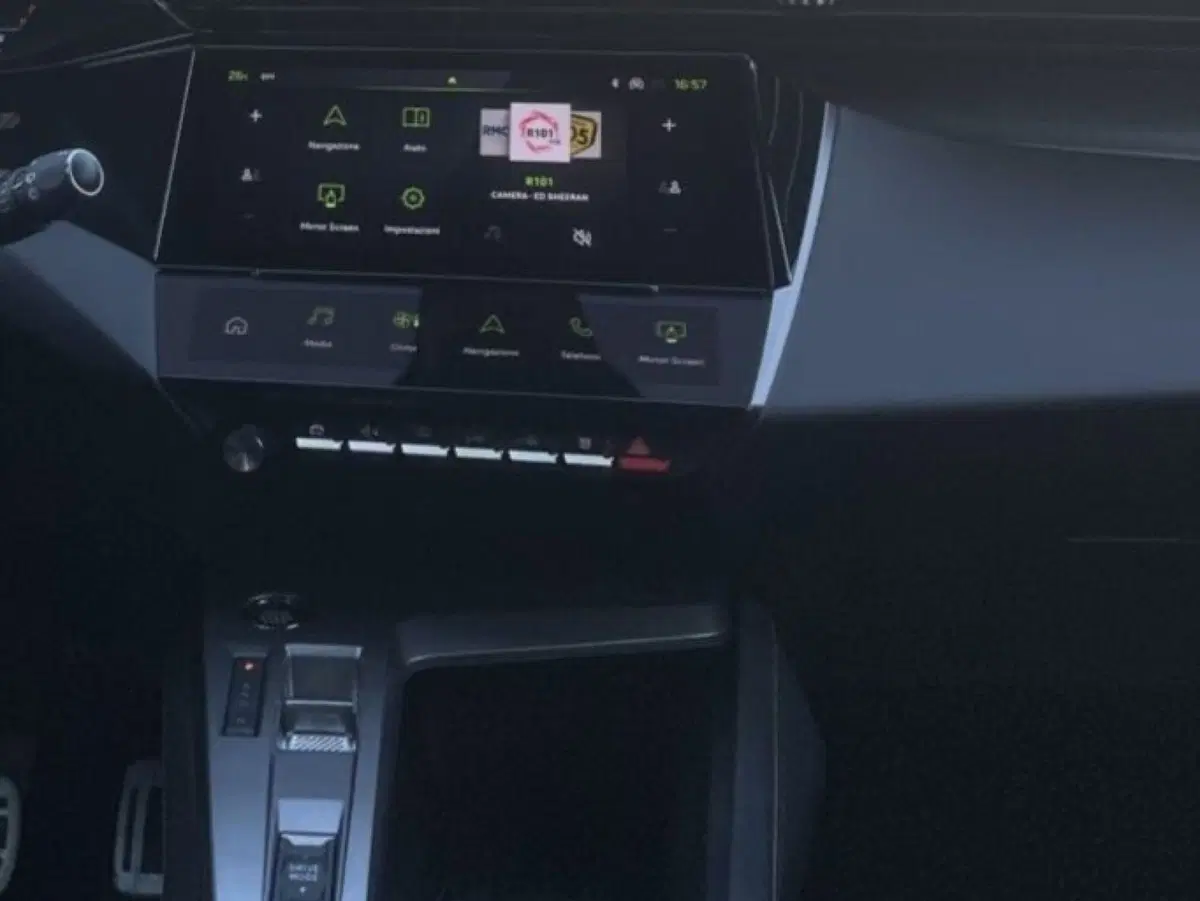 Peugeot 308 SW nuova a Salerno (8)