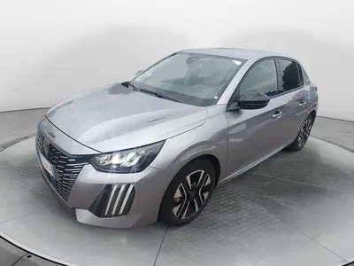 Peugeot 208 PureTech 100 Stop&amp;Start 5 porte Allure del 2025 usata a Fisciano