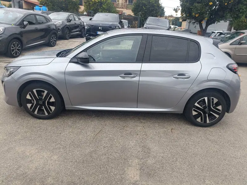 Peugeot 208 usata a Salerno (12)