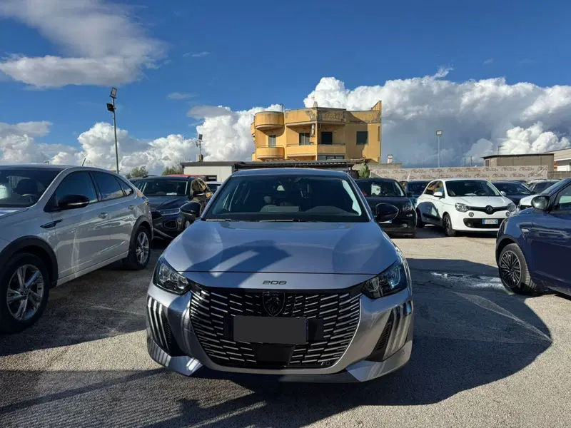 Peugeot 208 usata a Salerno (9)