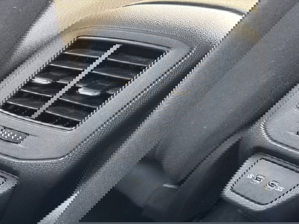 Volkswagen T-Roc usata a Salerno (12)