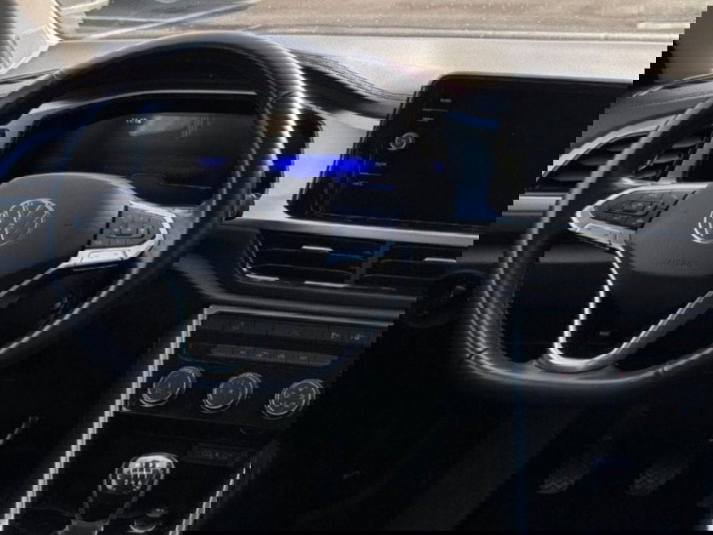 Volkswagen T-Roc usata a Salerno (17)