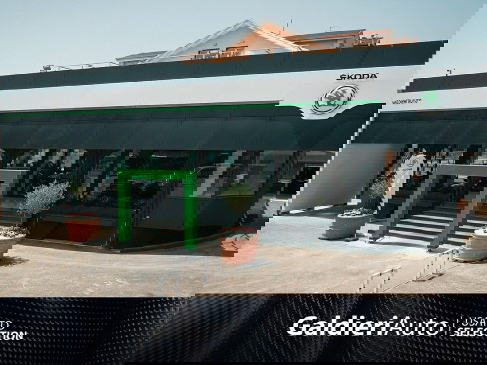 Peugeot 308 SW nuova a Salerno (19)