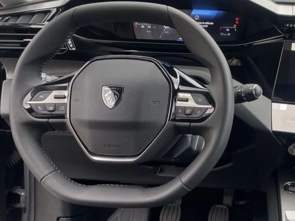Peugeot 308 SW nuova a Salerno (7)