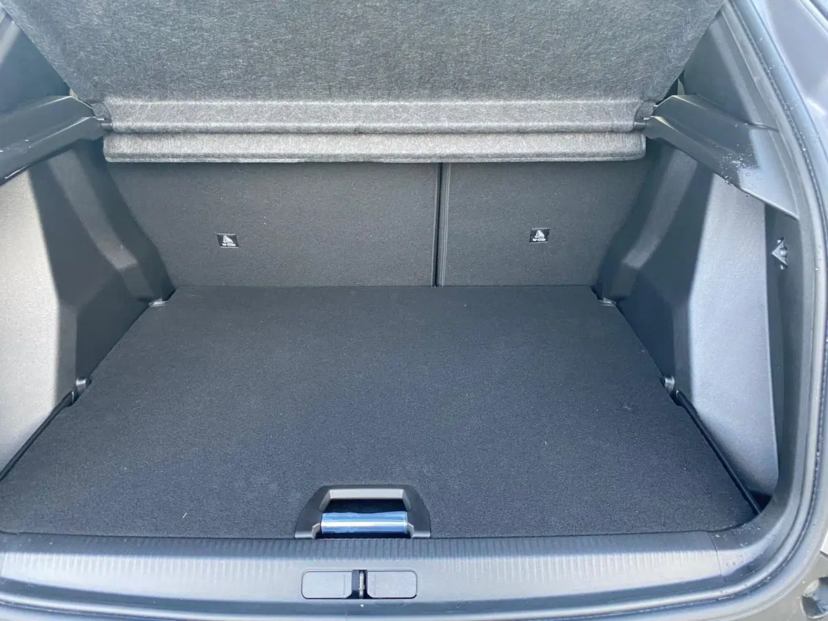 Peugeot 2008 nuova a Salerno (12)