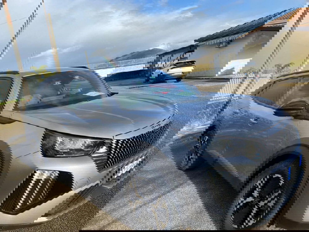 Peugeot 2008 nuova a Salerno (2)