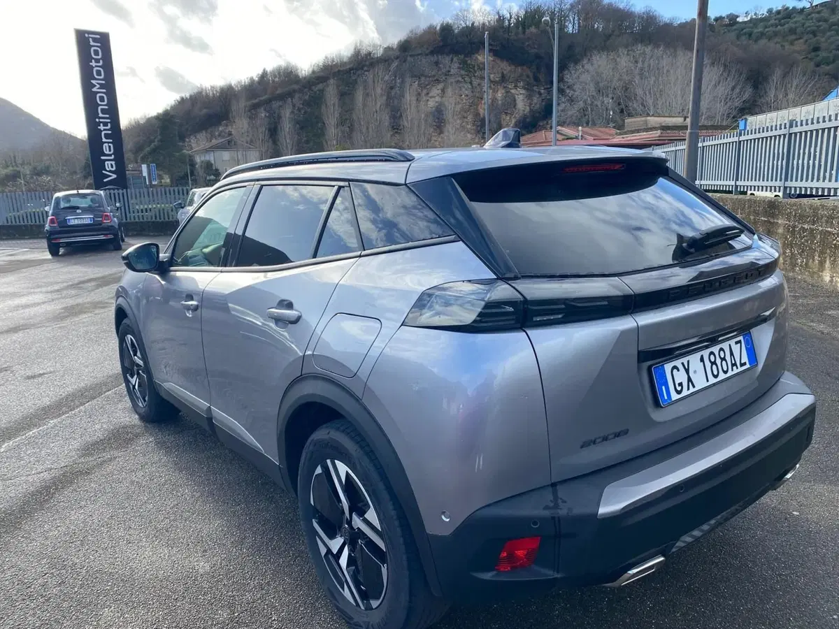 Peugeot 2008 nuova a Salerno (3)