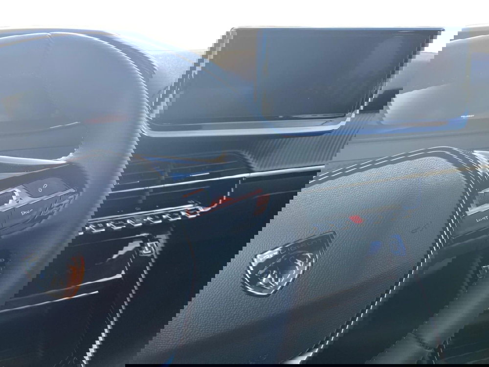 Peugeot 2008 nuova a Salerno (5)