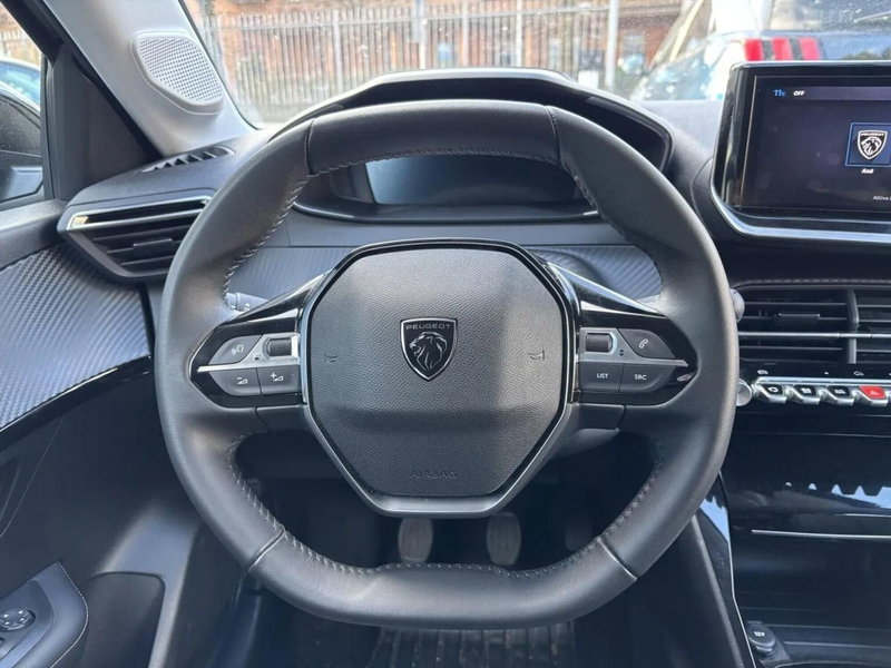 Peugeot 208 usata a Salerno (11)