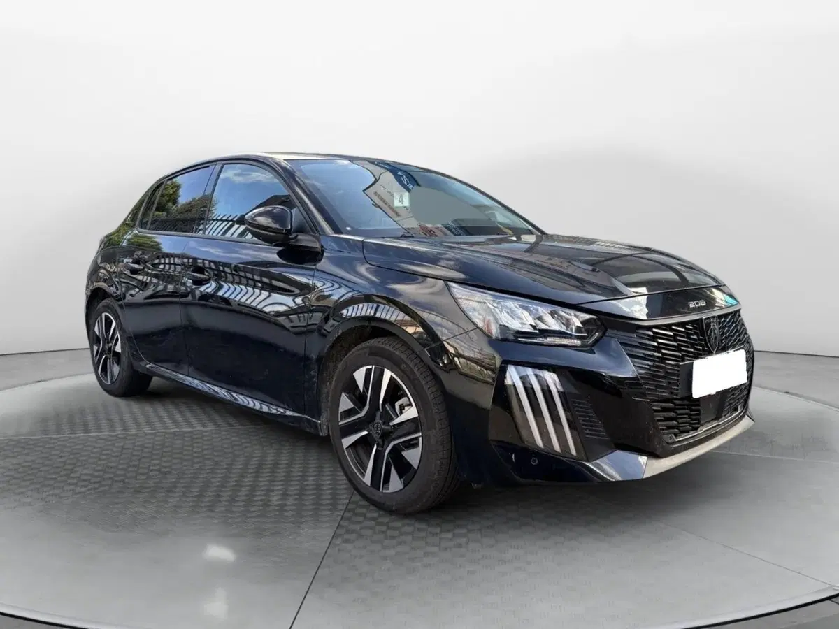 Peugeot 208 usata a Salerno (2)