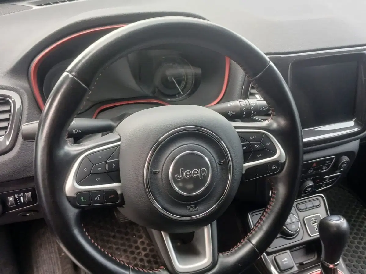 Jeep Compass usata a Salerno (5)