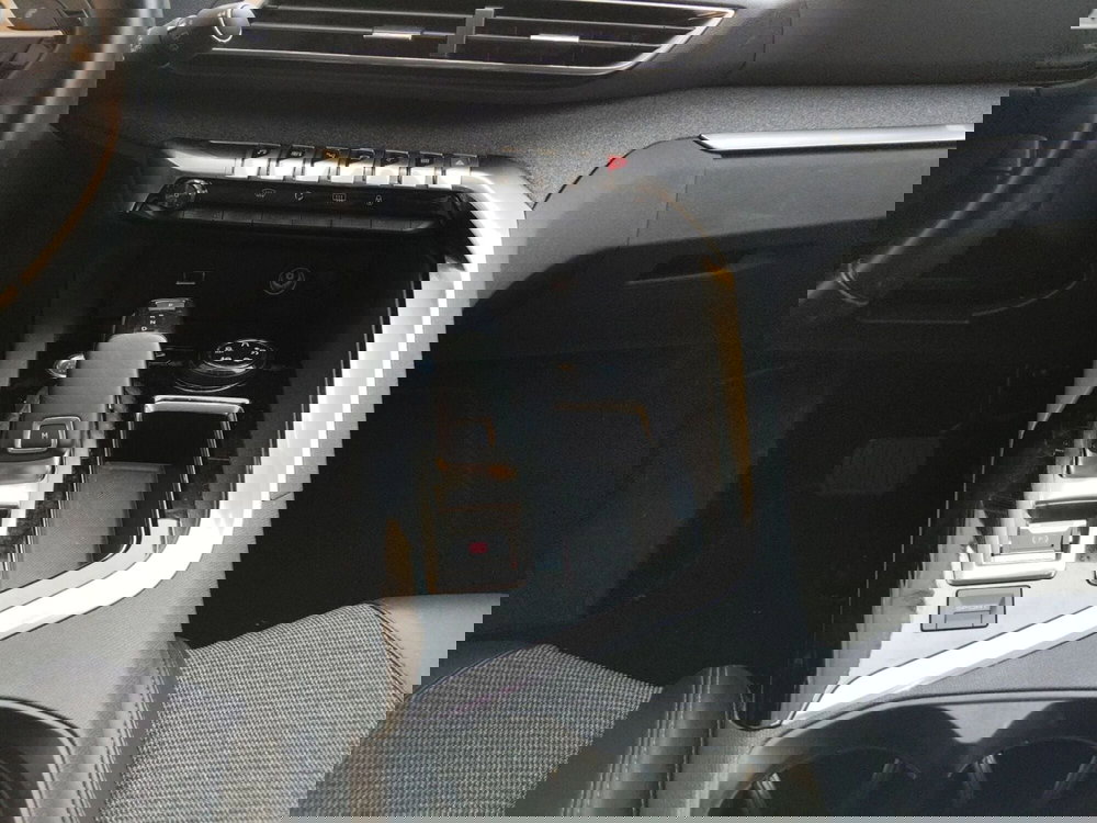 Peugeot 5008 usata a Salerno (15)