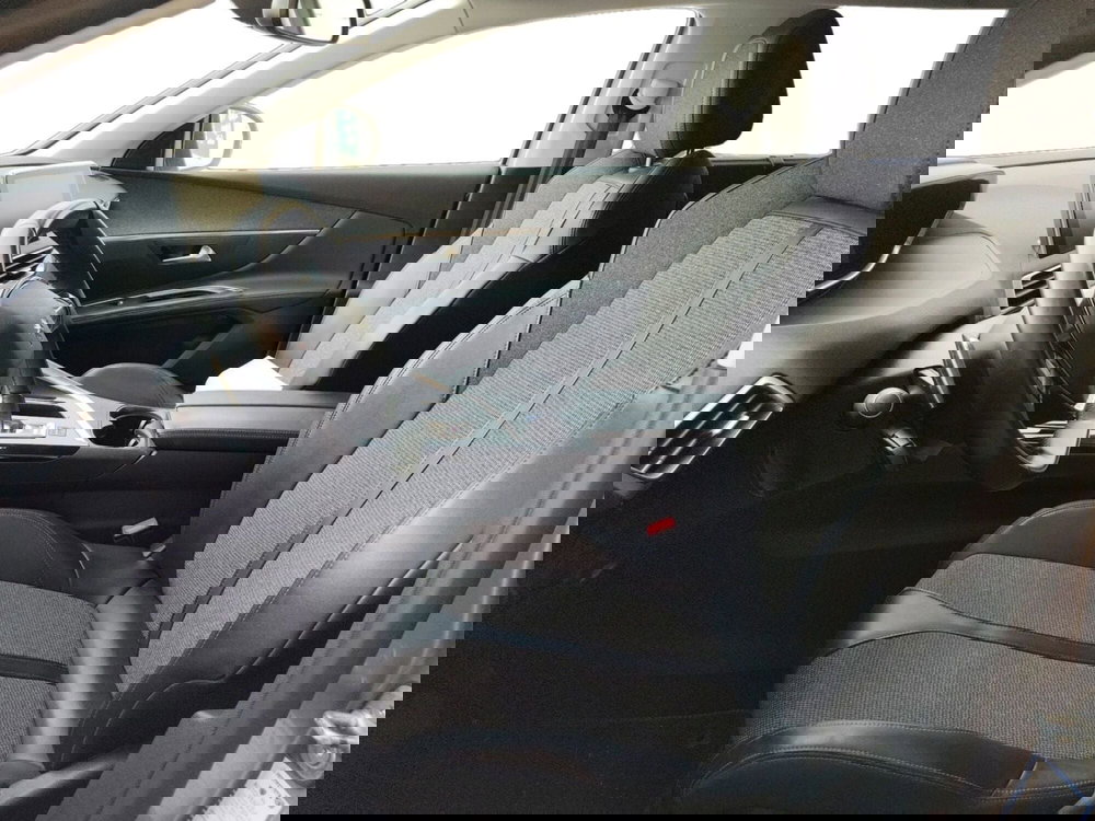 Peugeot 5008 usata a Salerno (6)