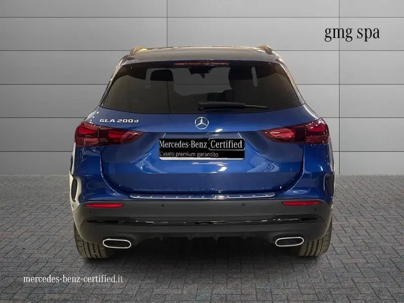 Mercedes-Benz GLA SUV usata a Prato (4)