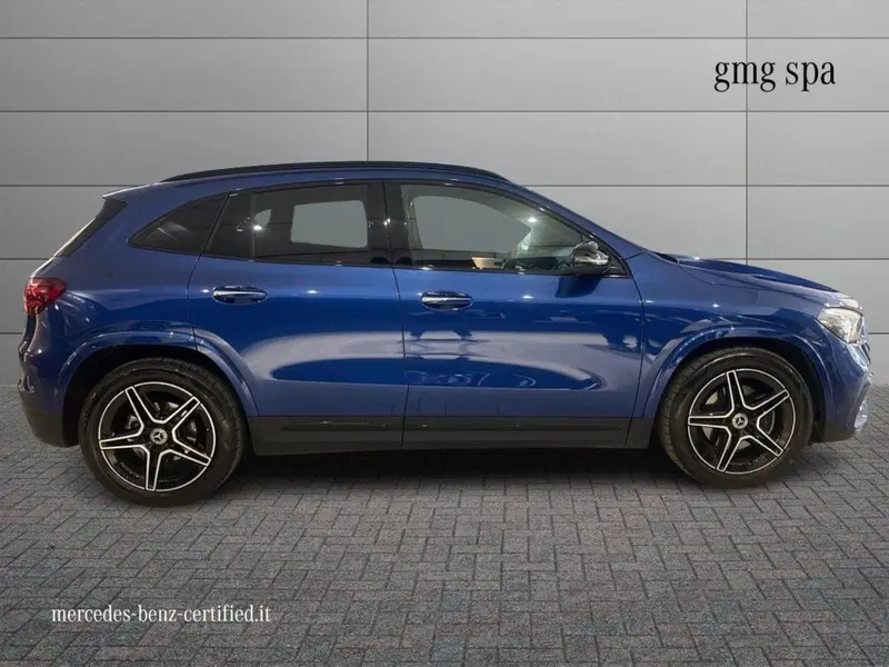 Mercedes-Benz GLA SUV usata a Prato (5)
