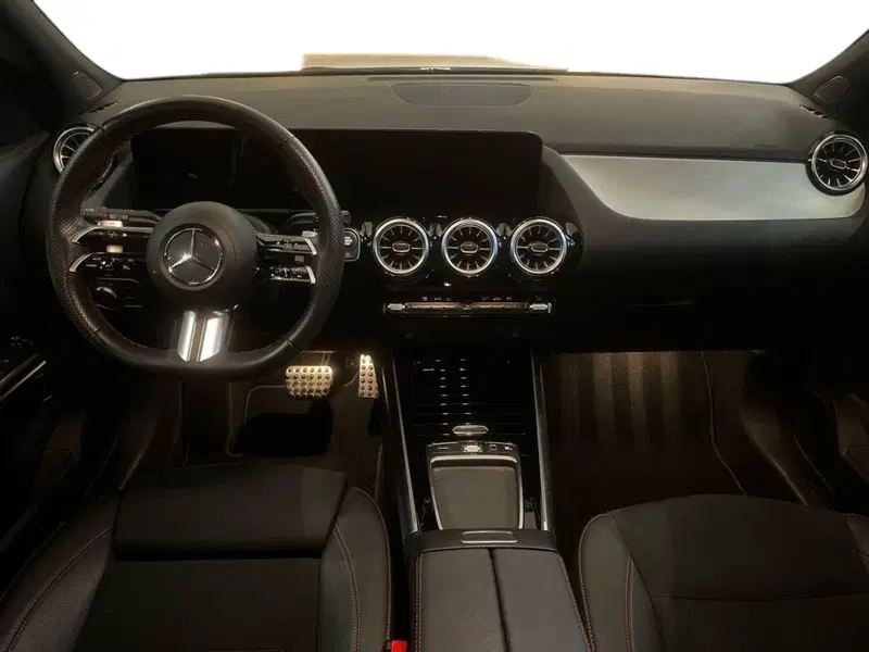 Mercedes-Benz GLA SUV usata a Prato (9)