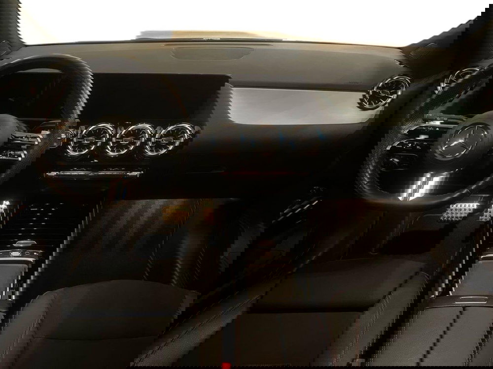 Mercedes-Benz GLA SUV usata a Prato (9)