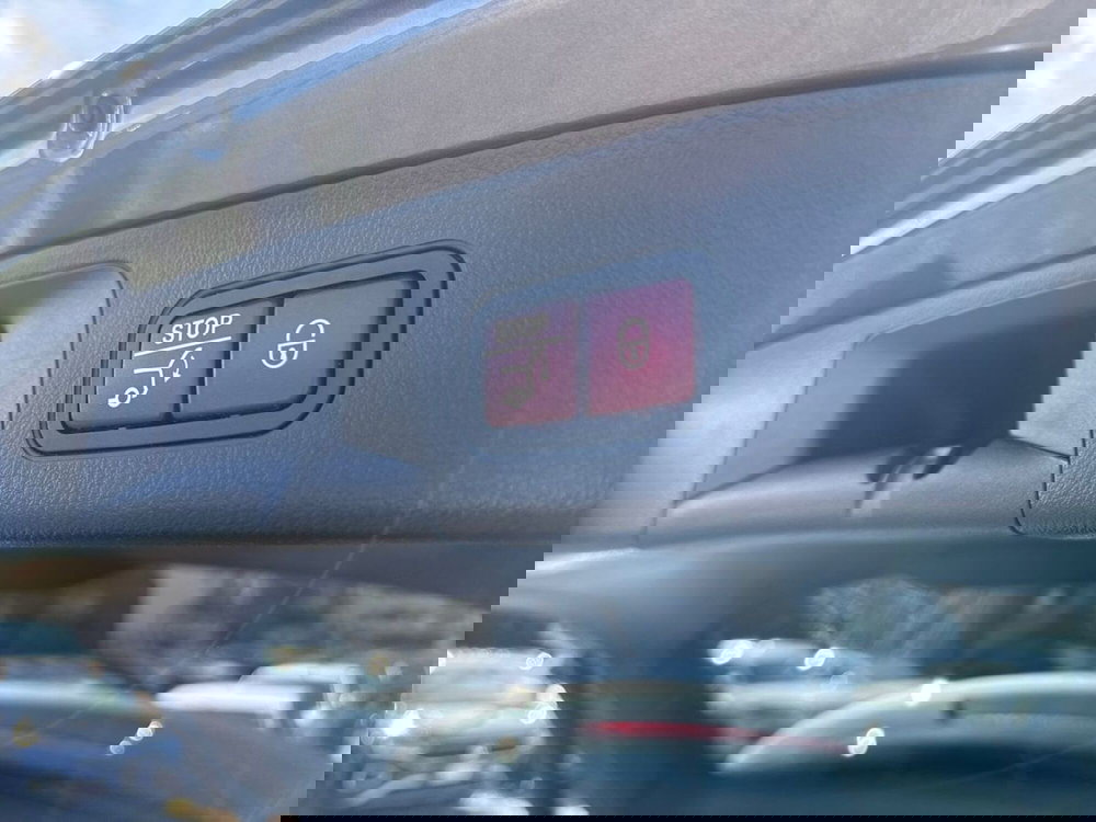 Mercedes-Benz GLA SUV usata a Prato (20)