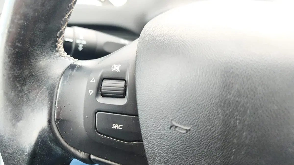 Peugeot 2008 usata a Firenze (16)