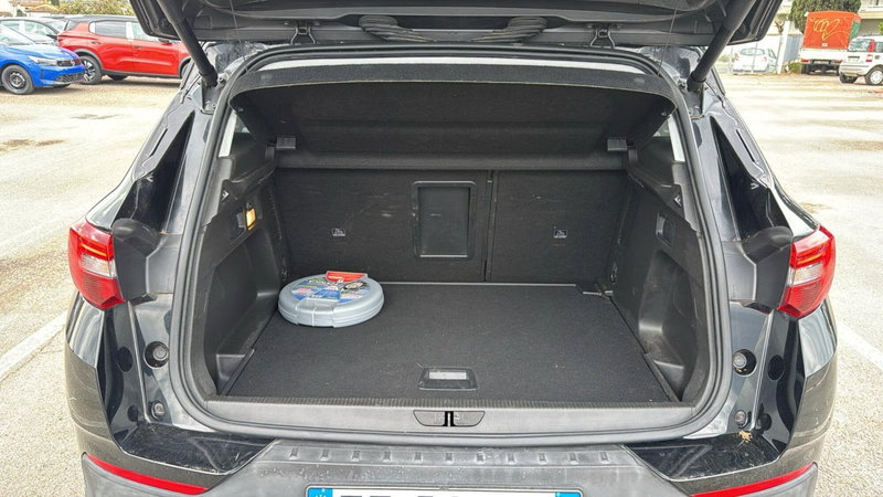 Opel Grandland X usata a Firenze (8)