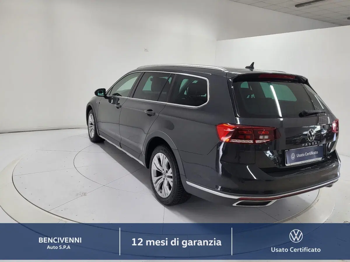 Volkswagen Passat Variant usata a Catanzaro (7)