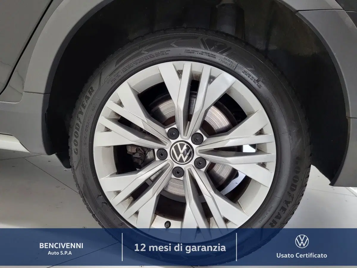 Volkswagen Passat Variant usata a Catanzaro (8)