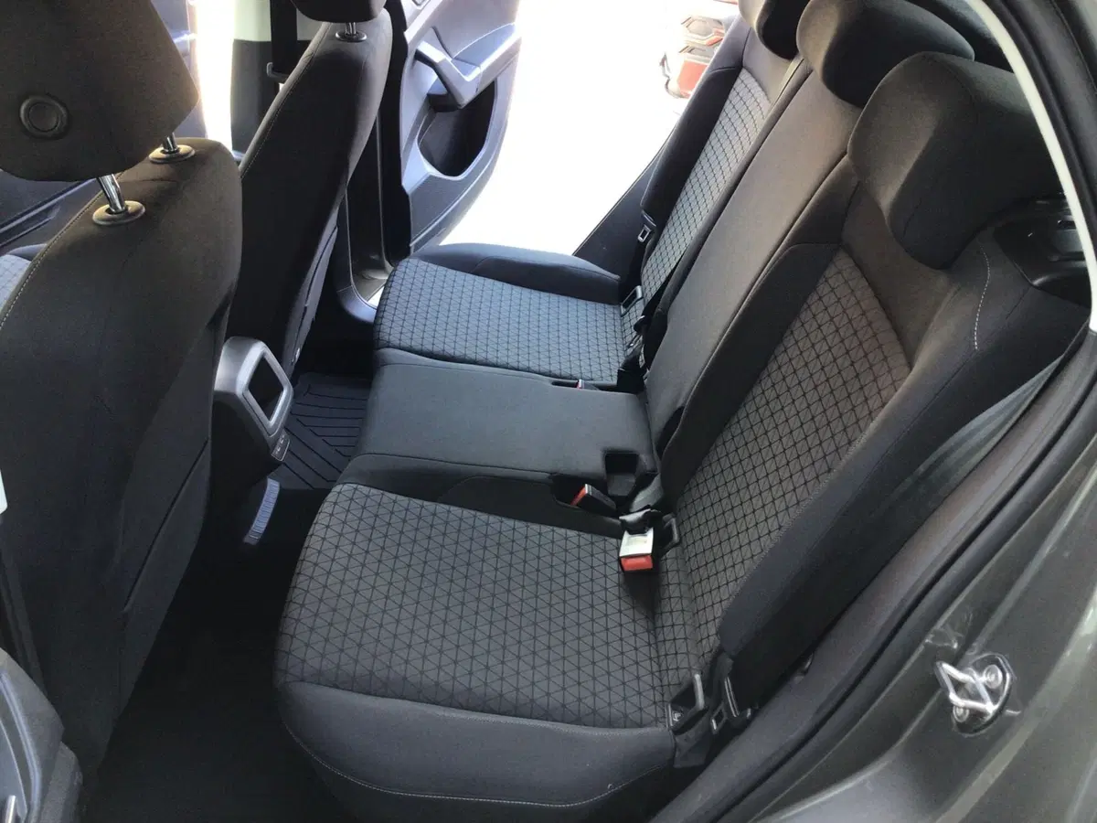 Volkswagen T-Cross usata a Genova (12)