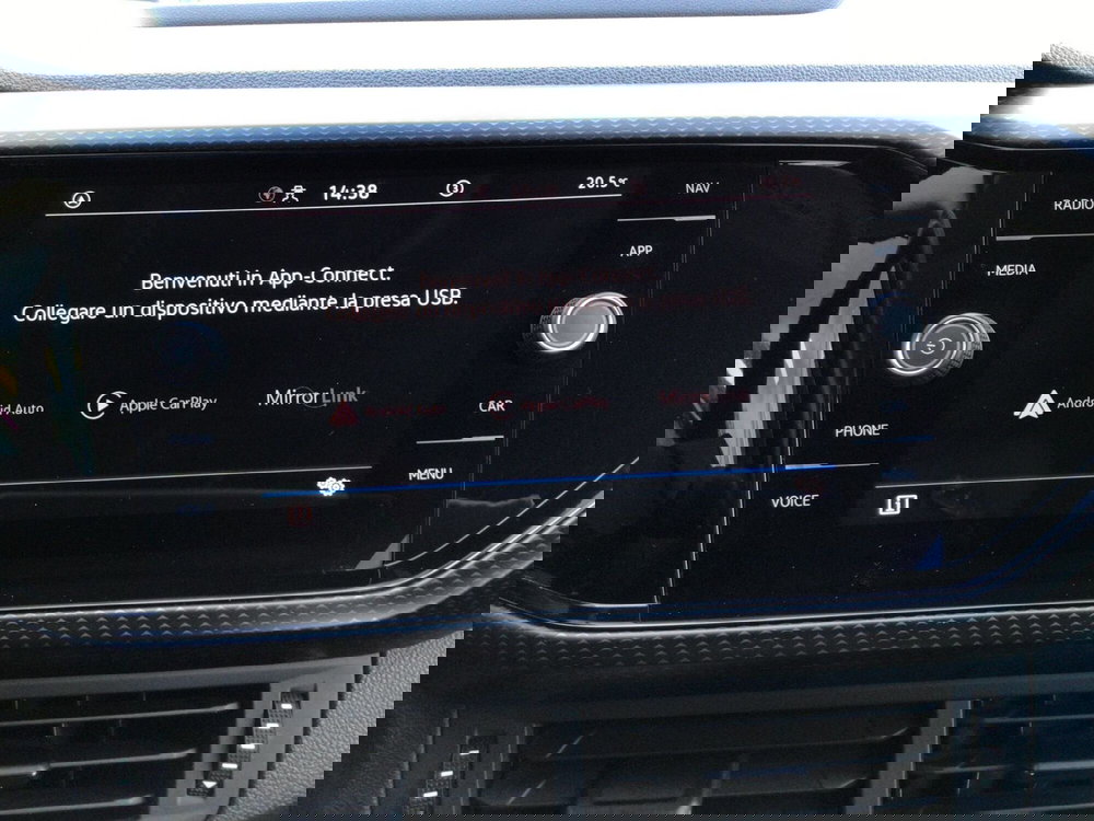 Volkswagen T-Cross usata a Genova (14)